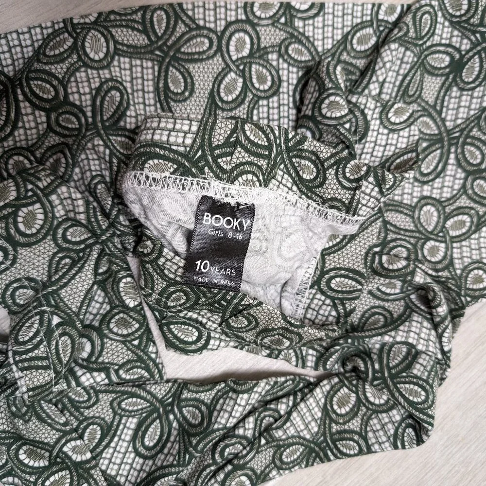 Booky Full length Soft Cotton stretchy leggings Skinny Fit Green knots NWOT